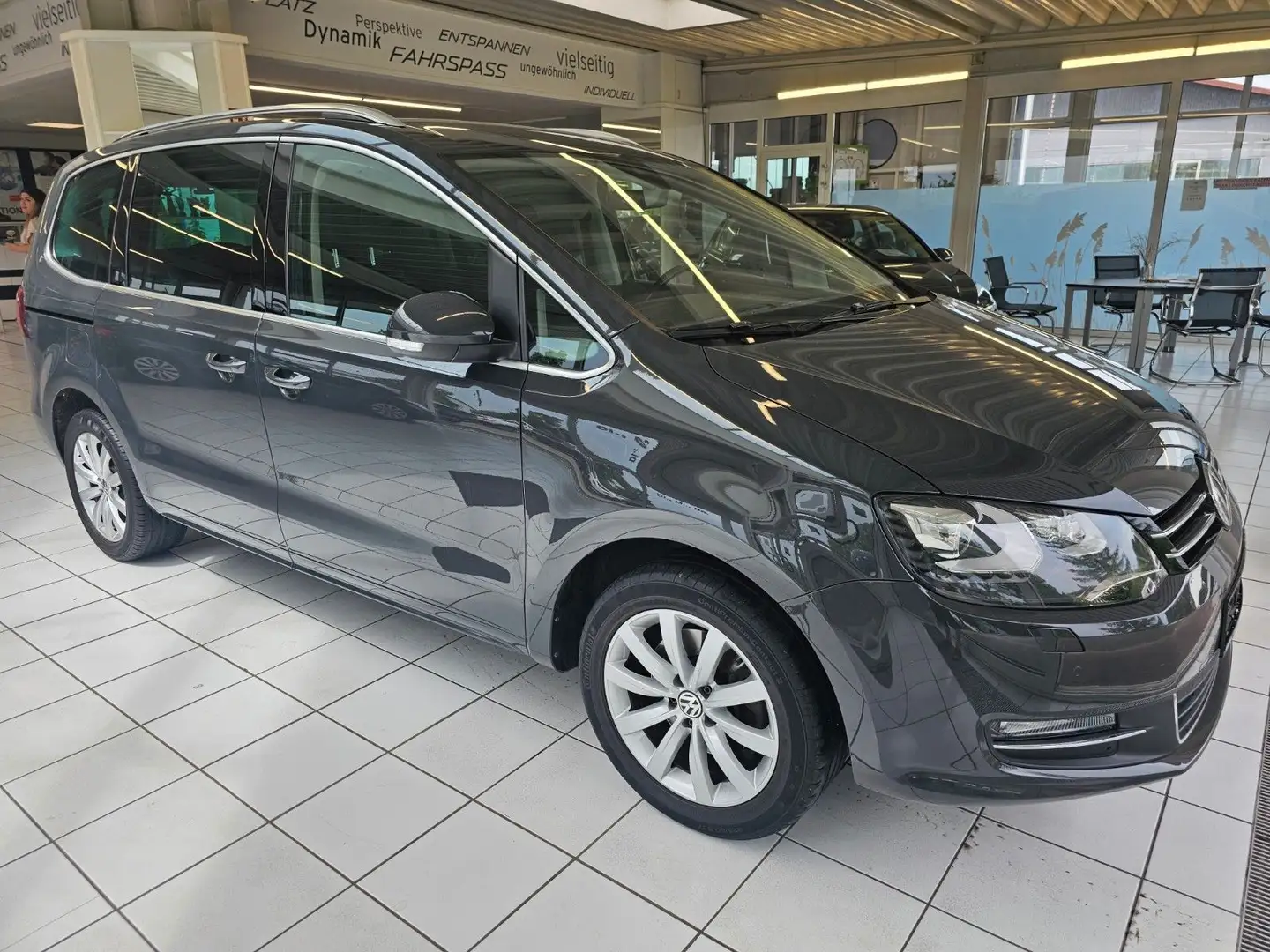 Volkswagen Sharan Highline BMT/Start-Stopp 4Motion 7Sitzer Сірий - 1