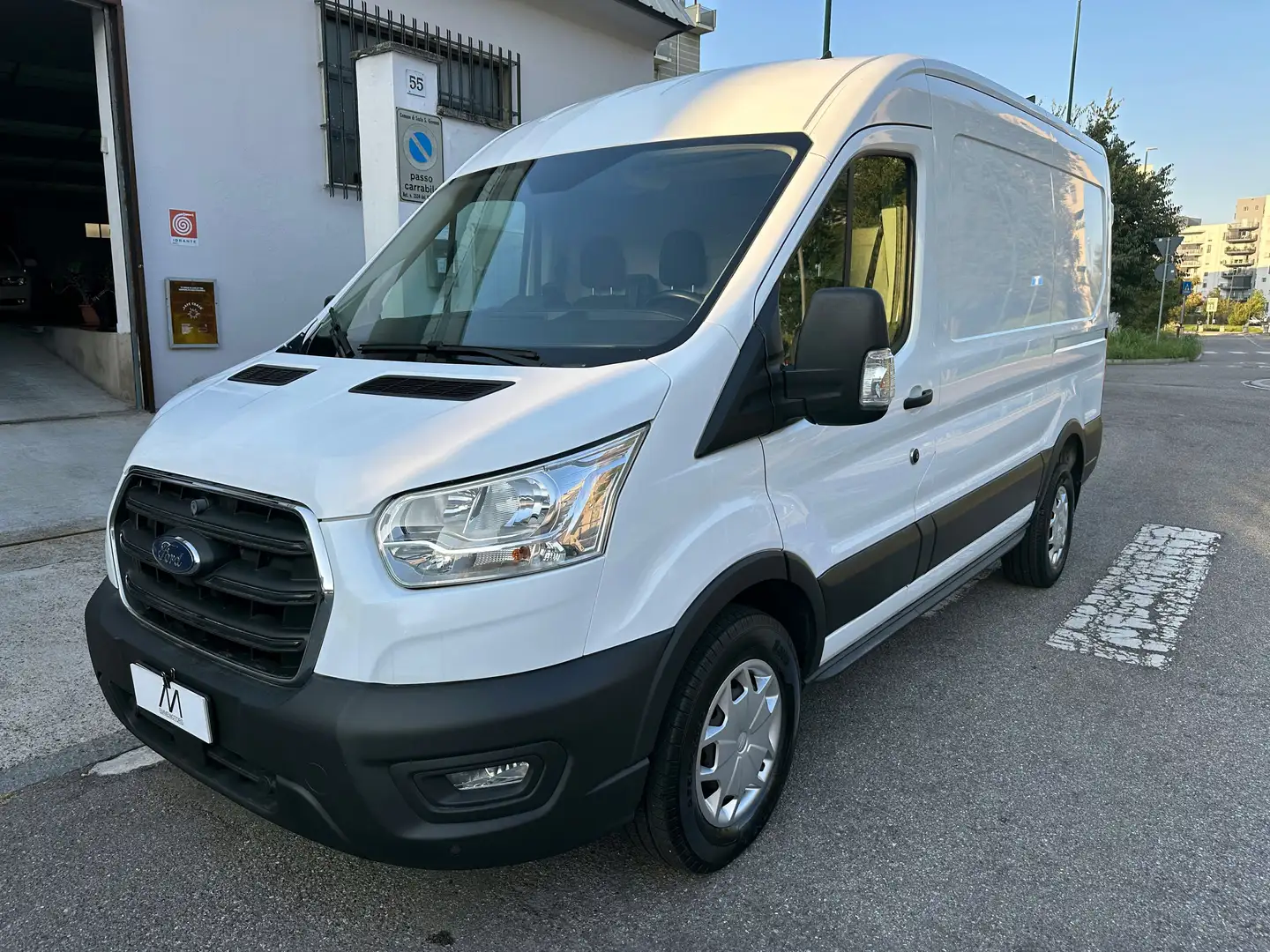 Ford Transit 350 L2H2 TREND 2.0 ECO MHEV 130 CV - PDC/LED Weiß - 1