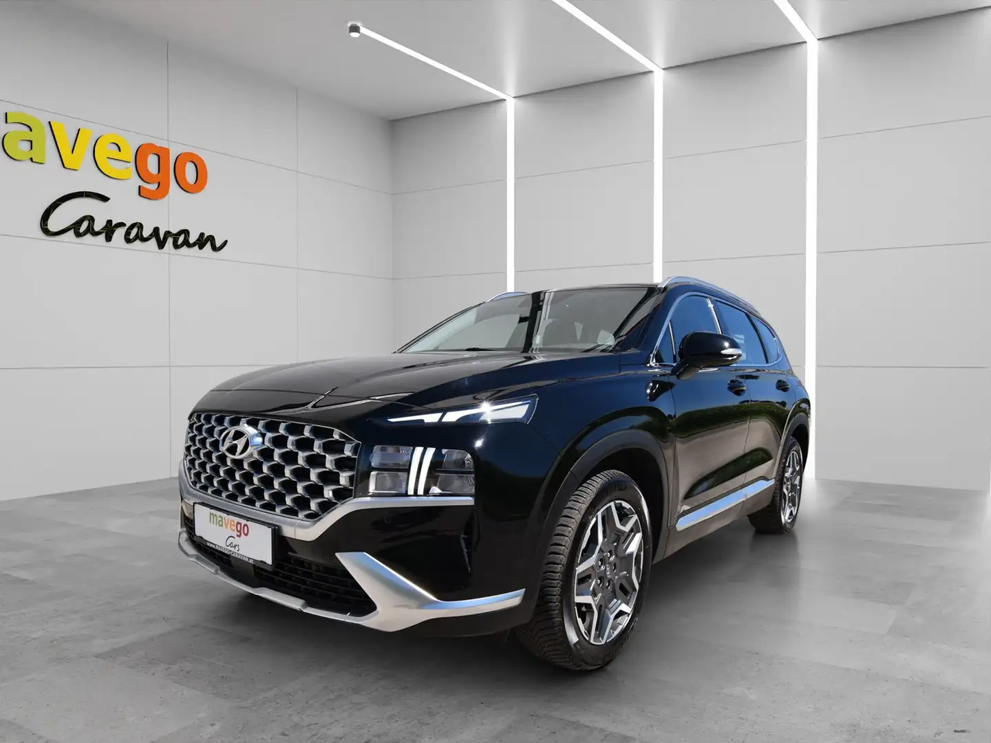 Hyundai SANTA FE 1,6 T-GDI Plug-In 4WD Trend Line Aut. Schwarz - 1