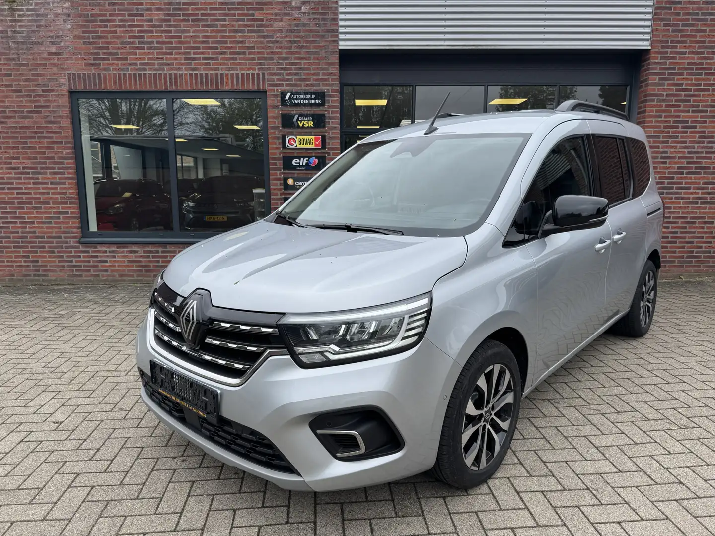 Renault Kangoo Family 1.3 TCE EDC TECHNO/Adaptieve cruise control Gris - 1