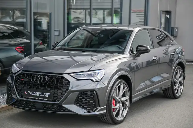 Audi RS Q3 view 2