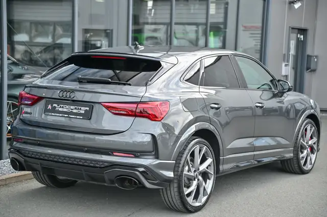Audi RS Q3 view 4