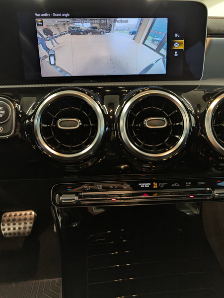Mercedes-Benz CLA 180 ShootingBrake AMG GTRONIC LED-NAVI-PARKTRONIC-CAM — photo 11