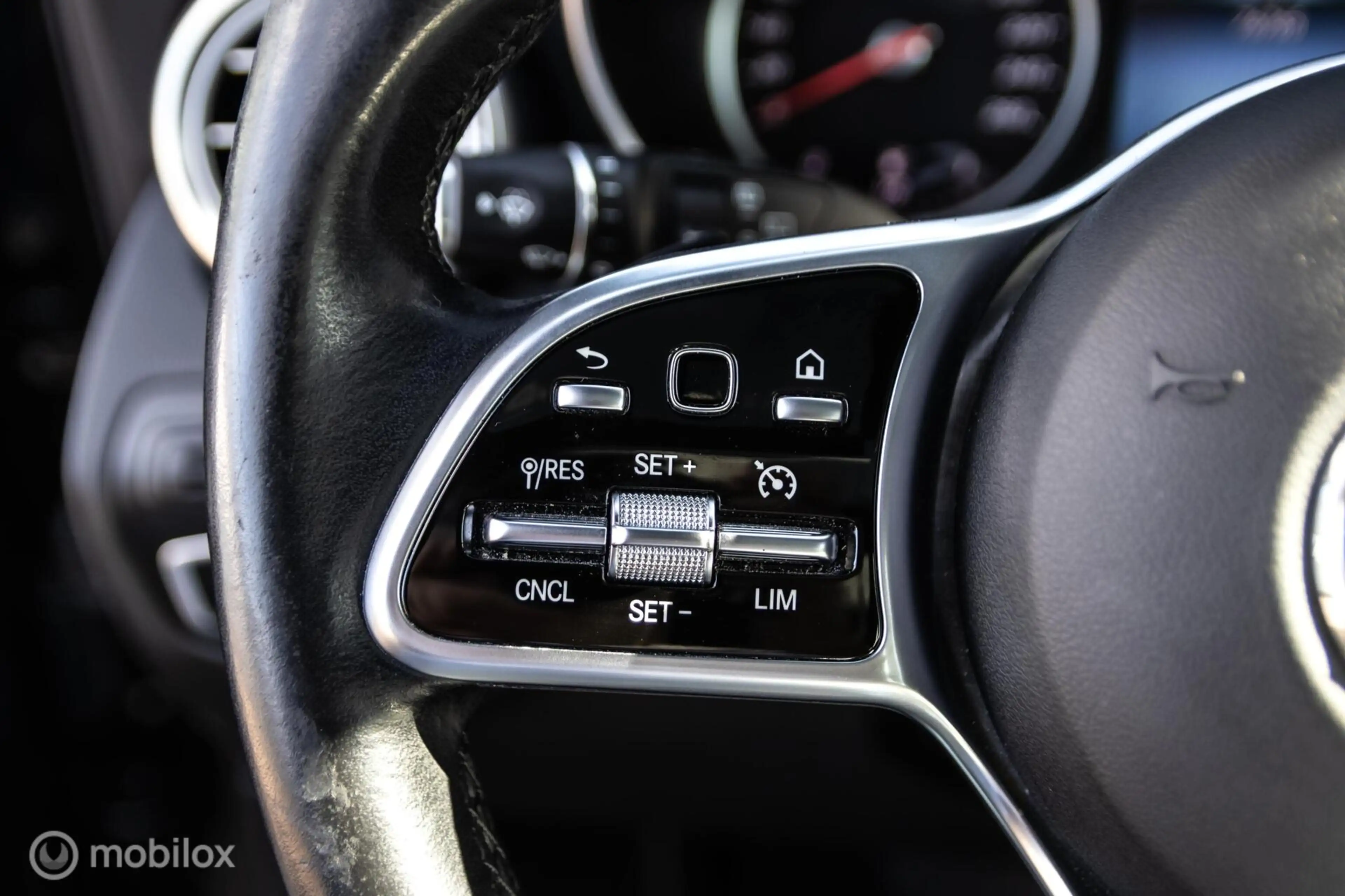 Mercedes-Benz GLC 200 4MATIC Premium — photo 21