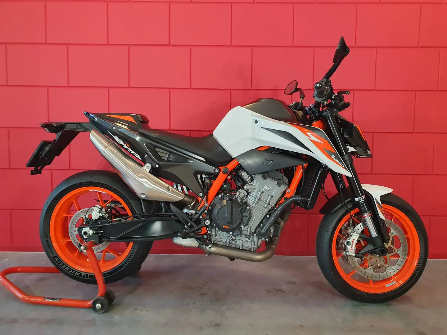 KTM 890 Duke R (BTW MOTOR) Portocaliu - 1