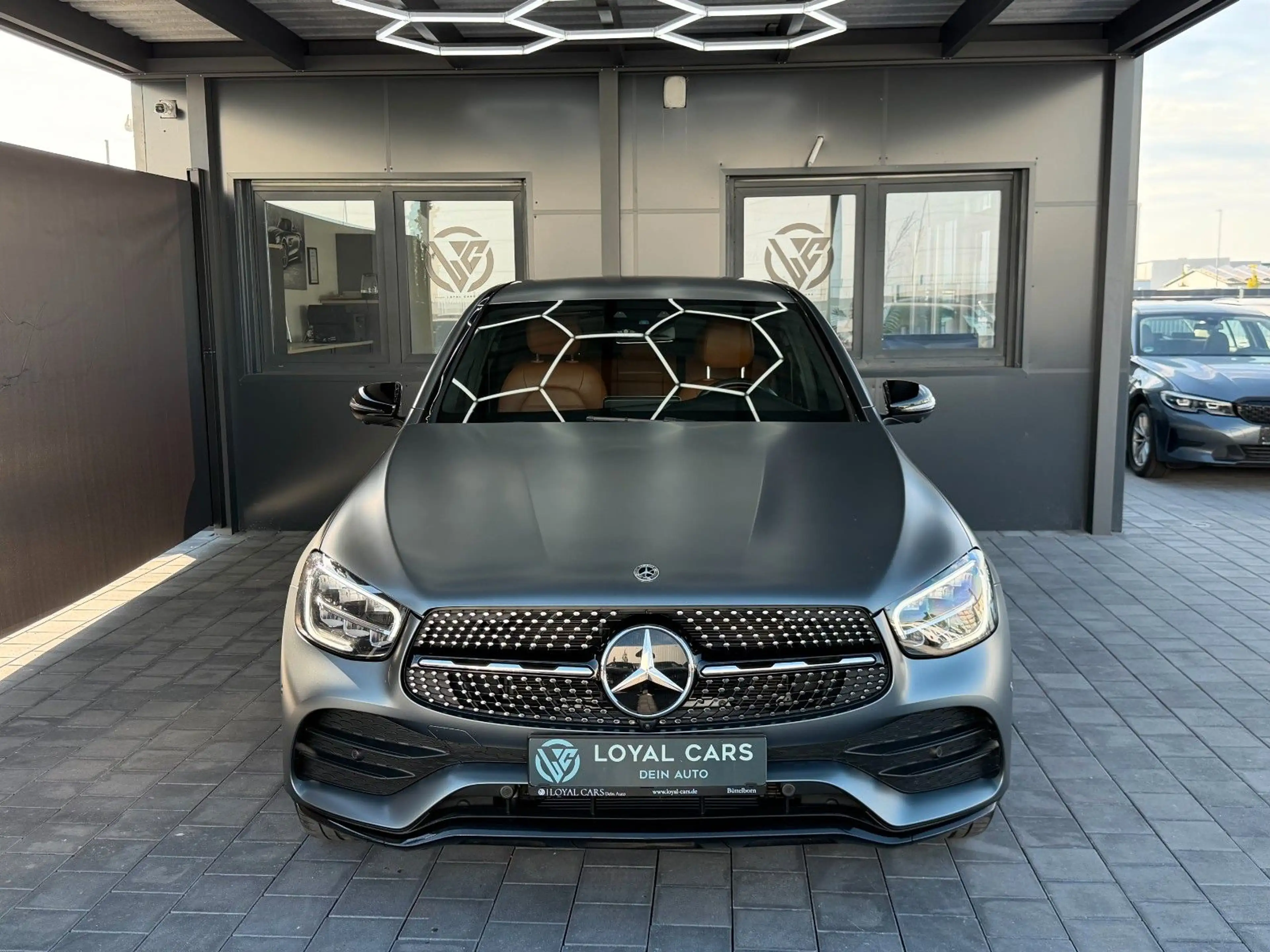 Mercedes-Benz GLC 200 Coupe 4M*AMG*MAGNO*360*LED*Wides*Dist+ — photo 2