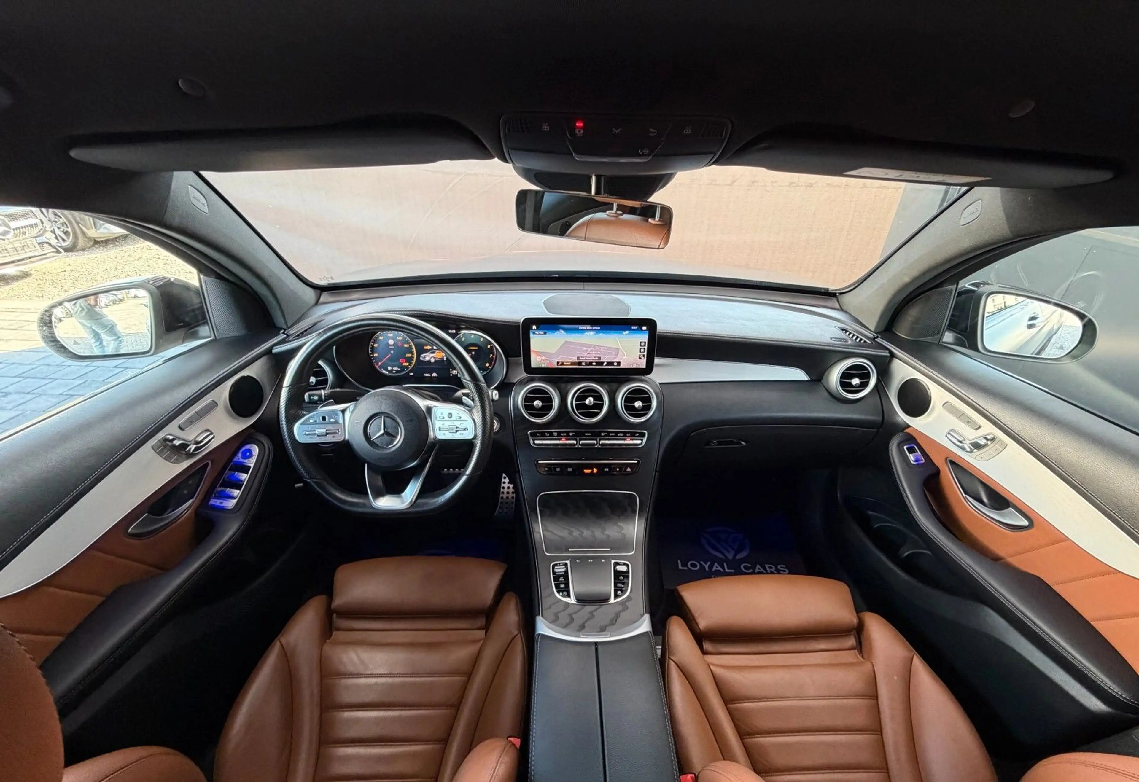 Mercedes-Benz GLC 200 Coupe 4M*AMG*MAGNO*360*LED*Wides*Dist+ — photo 3