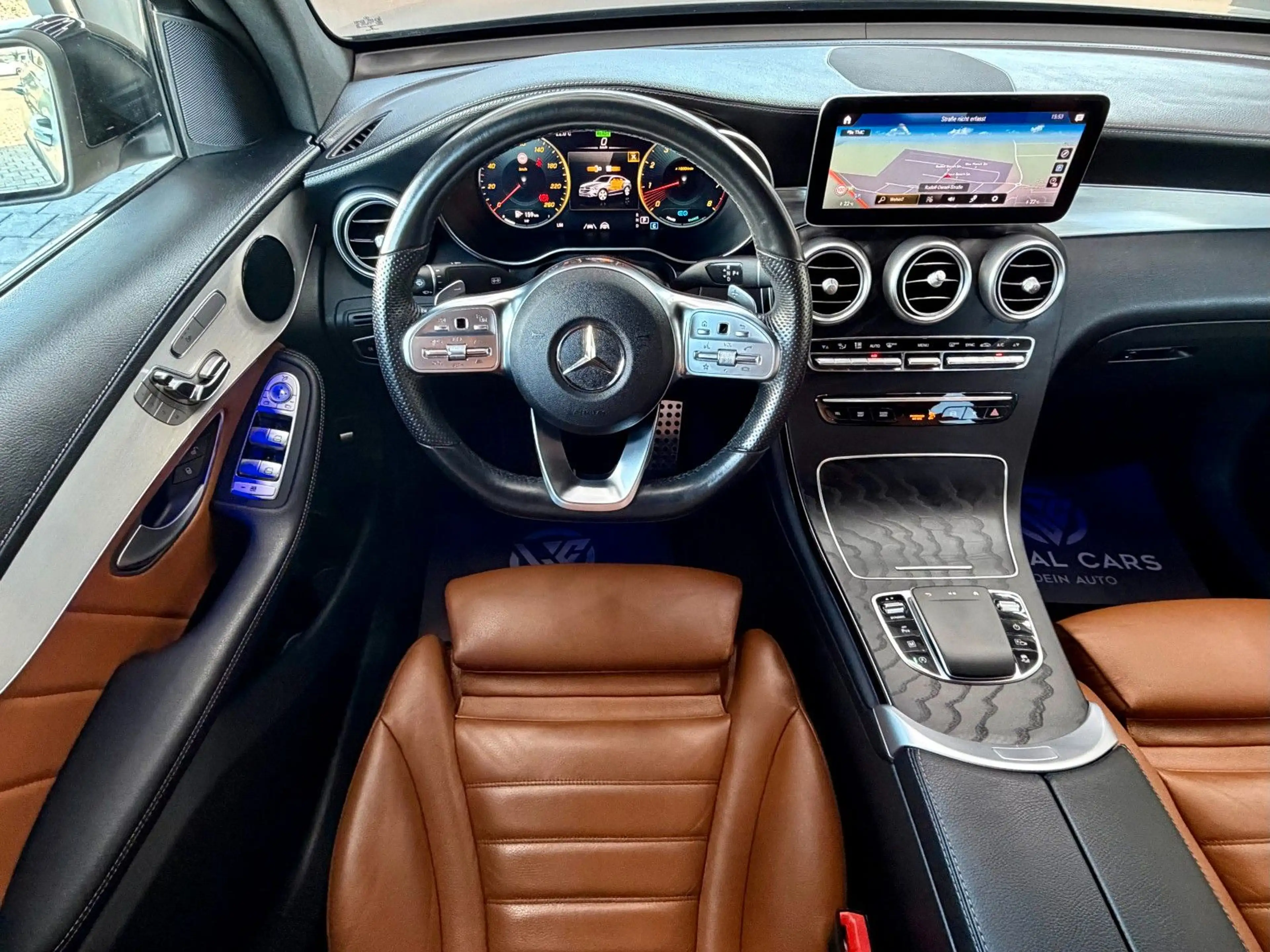 Mercedes-Benz GLC 200 Coupe 4M*AMG*MAGNO*360*LED*Wides*Dist+ — photo 11