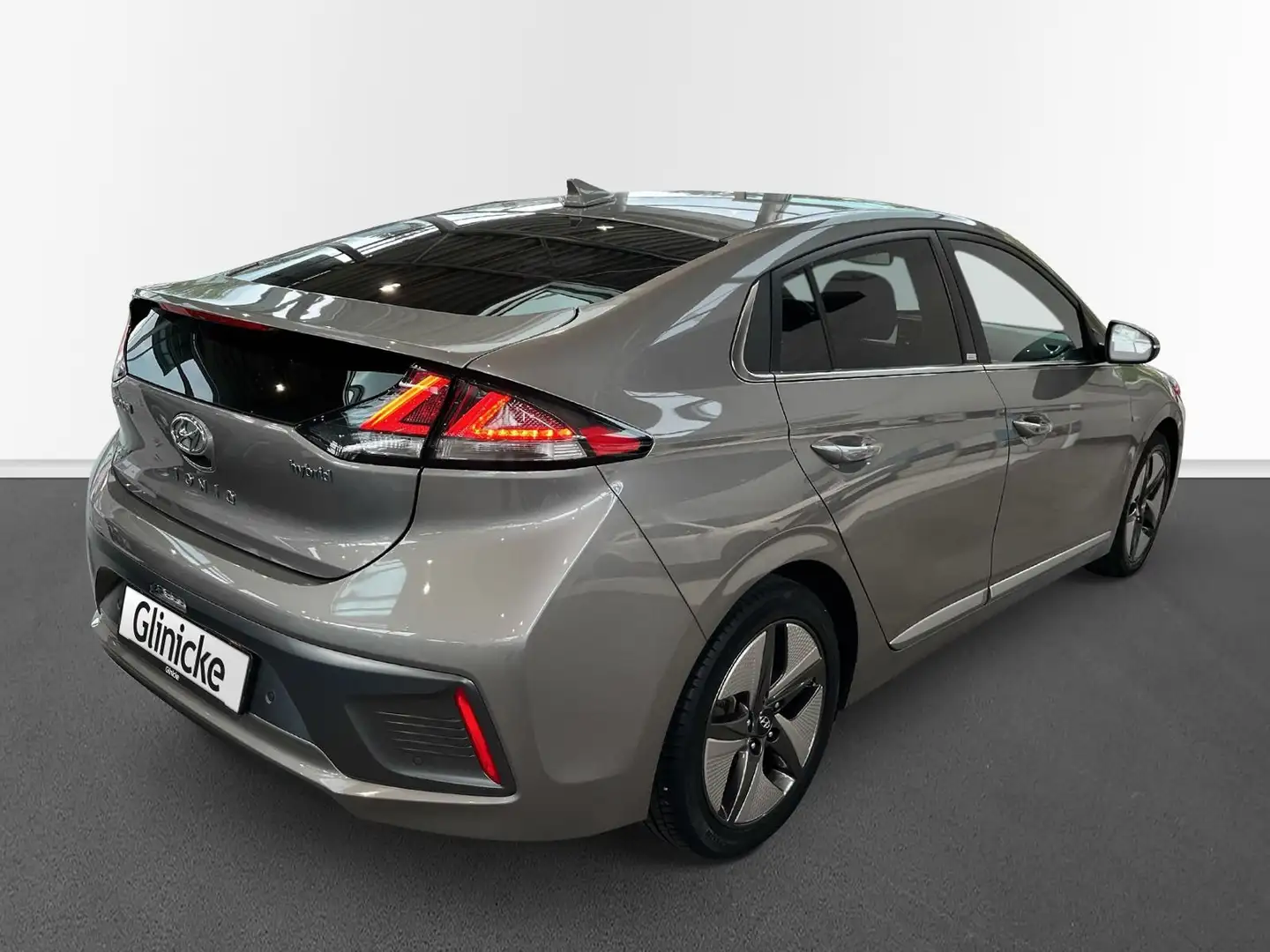 Hyundai IONIQ Ioniq  1.6 GDI Hybrid, Premium inkl. Winterräder Gris - 2