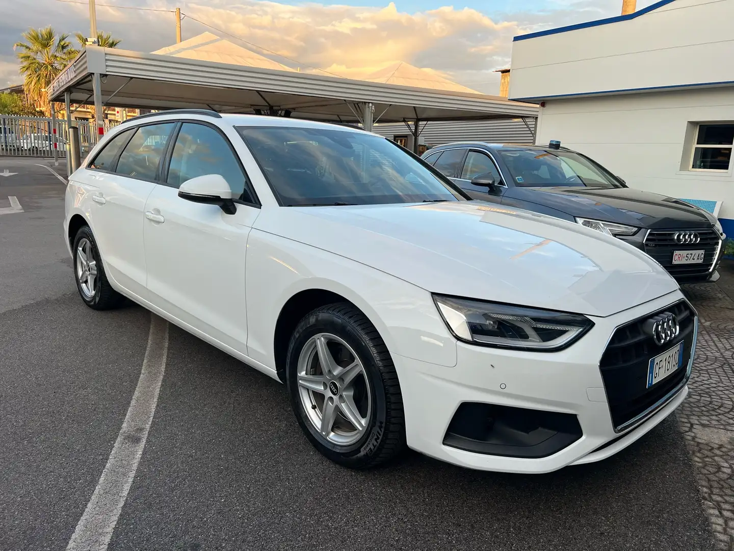 Audi A4 Avant 40 2.0 g-tron Business 170cv s-tronic Blanco - 2