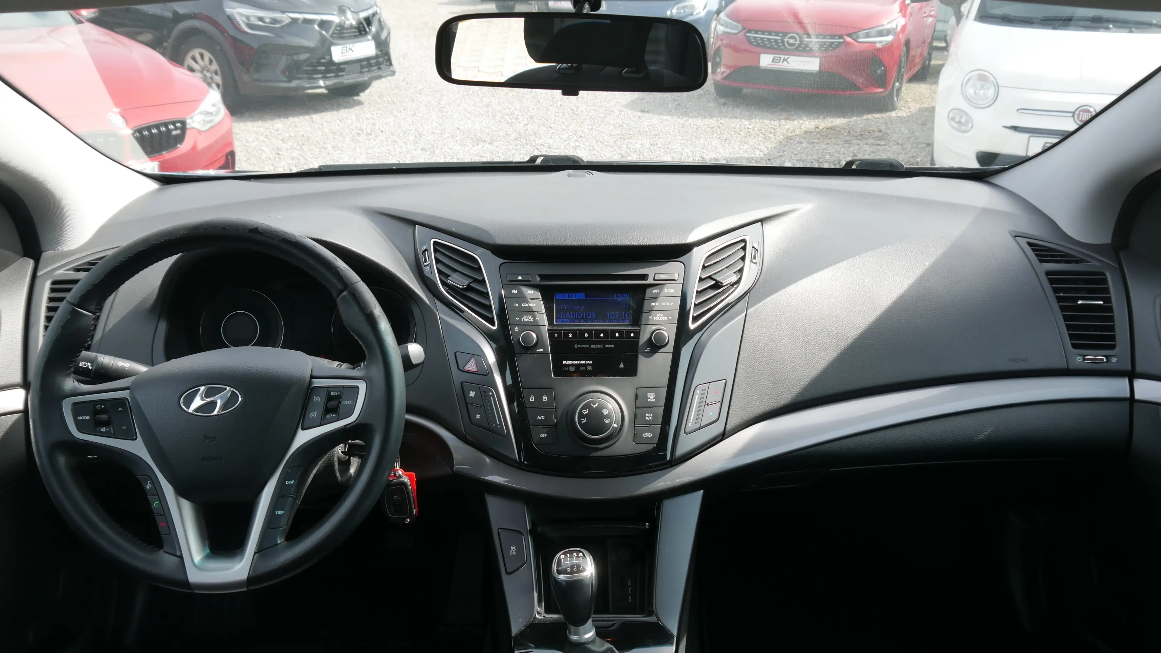 Hyundai i40 1.6 Scheckheftgepflegt TÜV neu Klimaanlage BT — photo 9