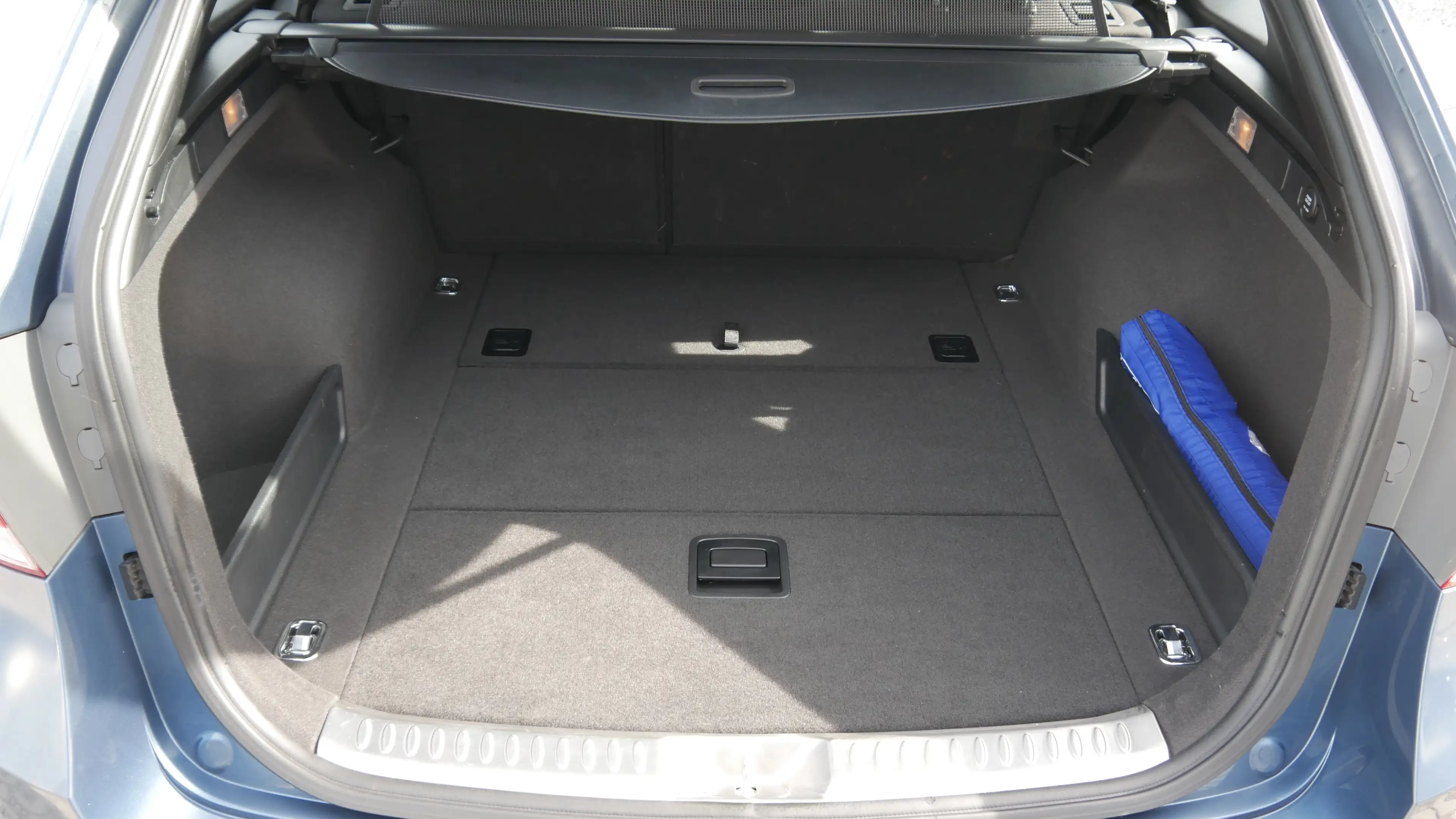 Hyundai i40 1.6 Scheckheftgepflegt TÜV neu Klimaanlage BT — photo 14