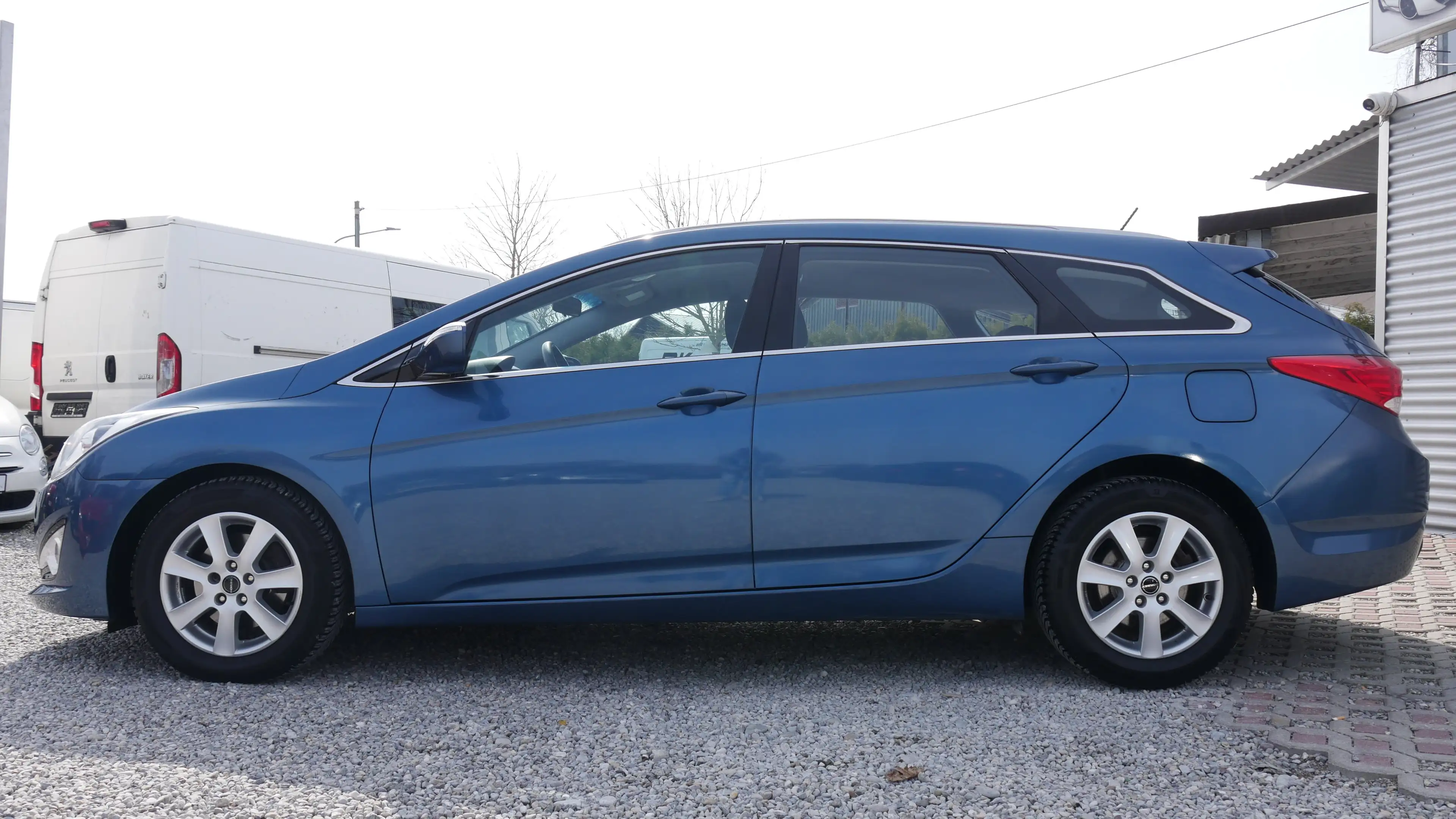 Hyundai i40 1.6 Scheckheftgepflegt TÜV neu Klimaanlage BT — photo 6