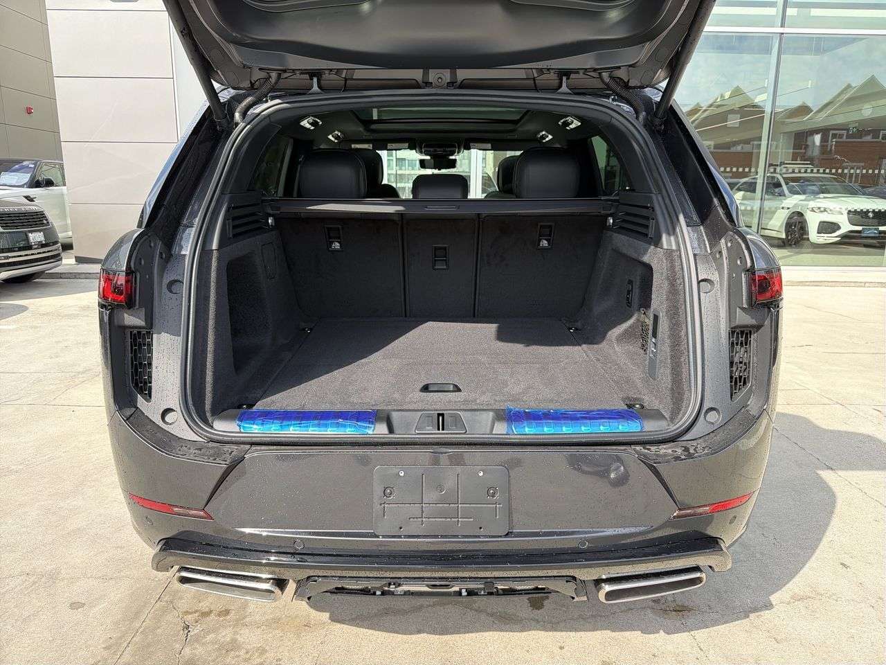 2026 Land Rover Range Rover Sport P400 Dynamic SE thumb 21