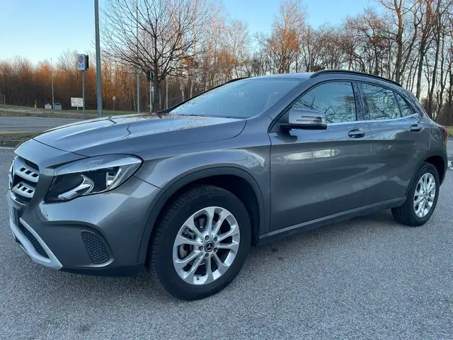 Mercedes-Benz GLA 200 GLA 200 d Automatic*Navi*Pelle*