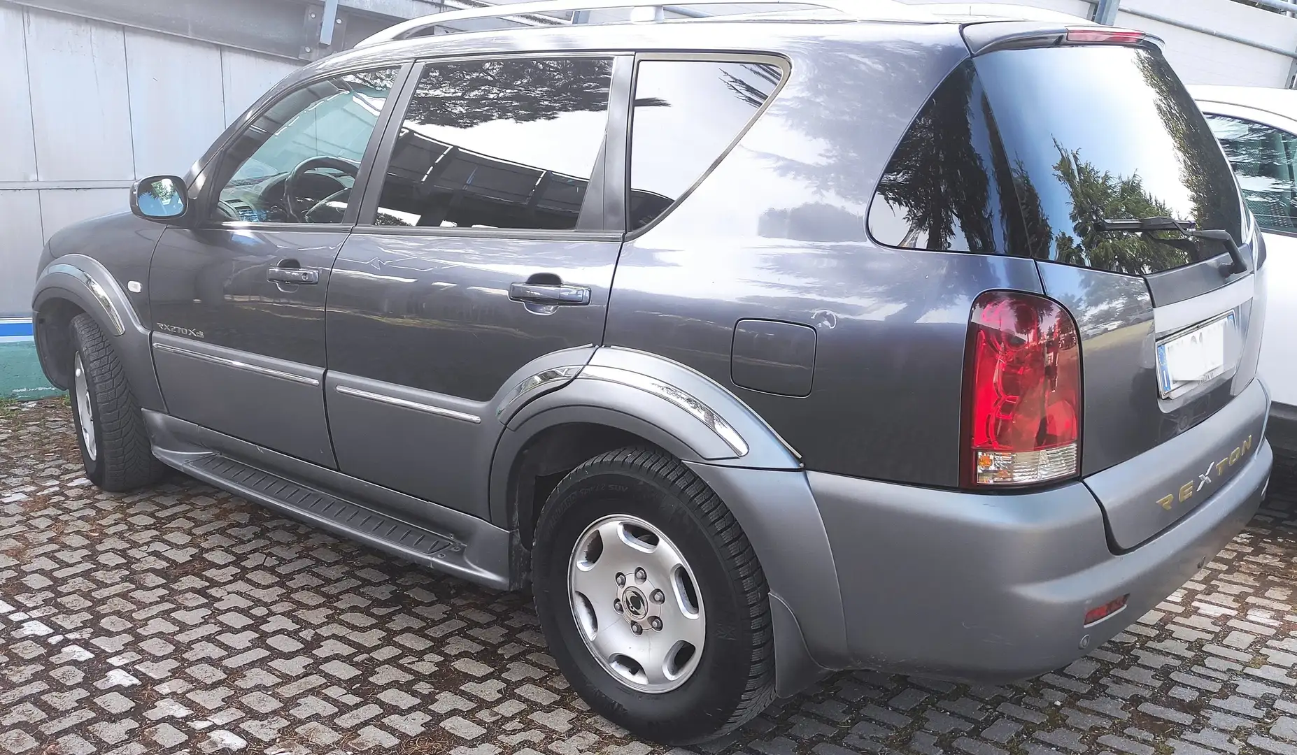 SsangYong Rexton Rexton 2.7 xdi Premium2 Tod Szürke - 2