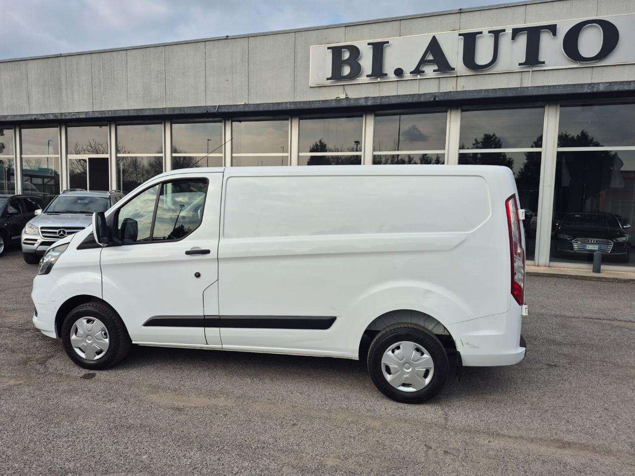 Ford Transit Custom 320 2.0 EcoBlue mhev 130CV  PC