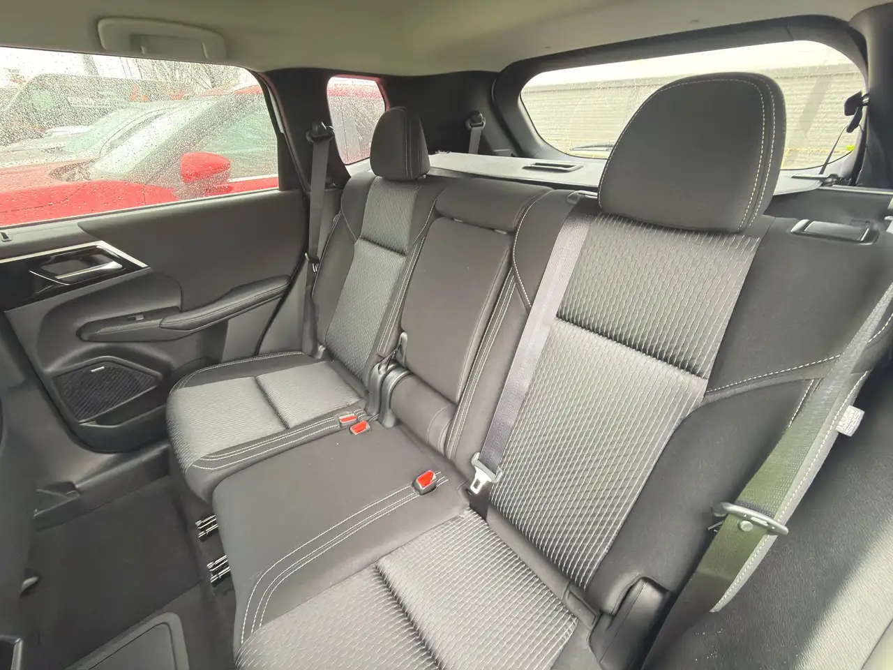 Mitsubishi Outlander снимка Mitsubishi Outlander