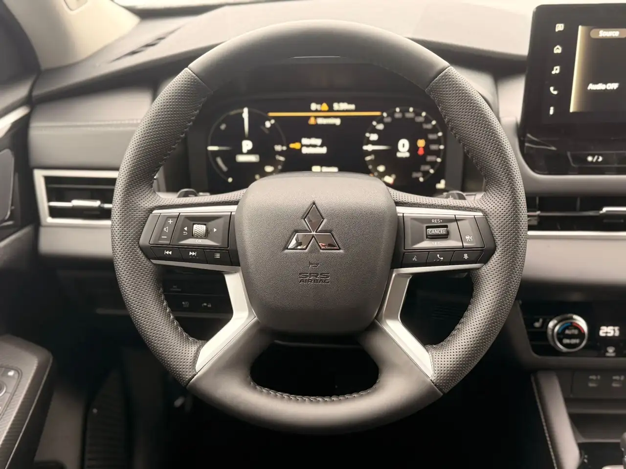 Mitsubishi Outlander снимка Mitsubishi Outlander