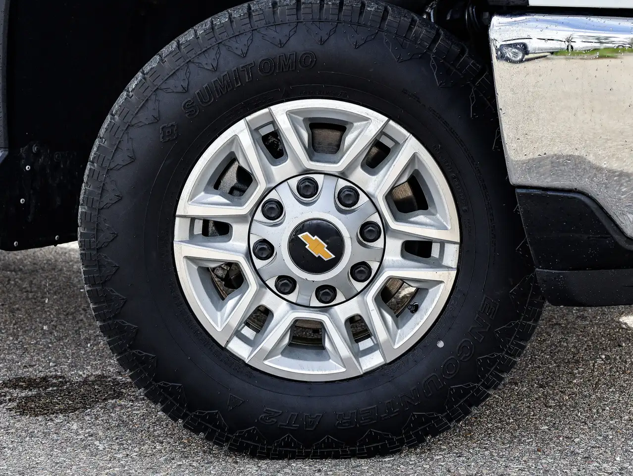Chevrolet Silverado 2500 photo Chevrolet Silverado 2500