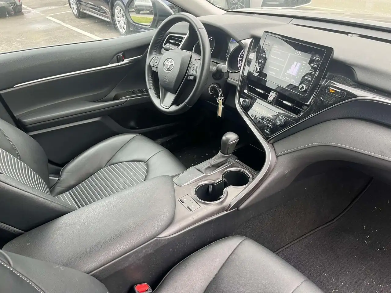 Toyota Camry снимка Toyota Camry