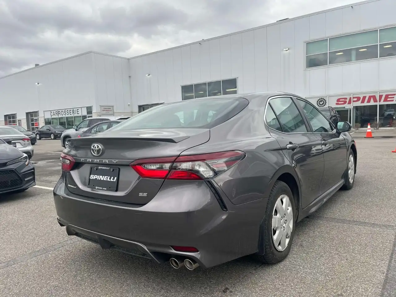 Toyota Camry снимка Toyota Camry