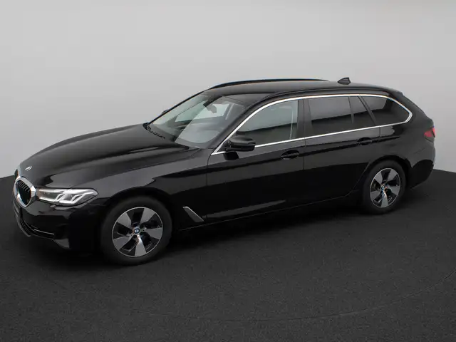BMW 5 Series view 12