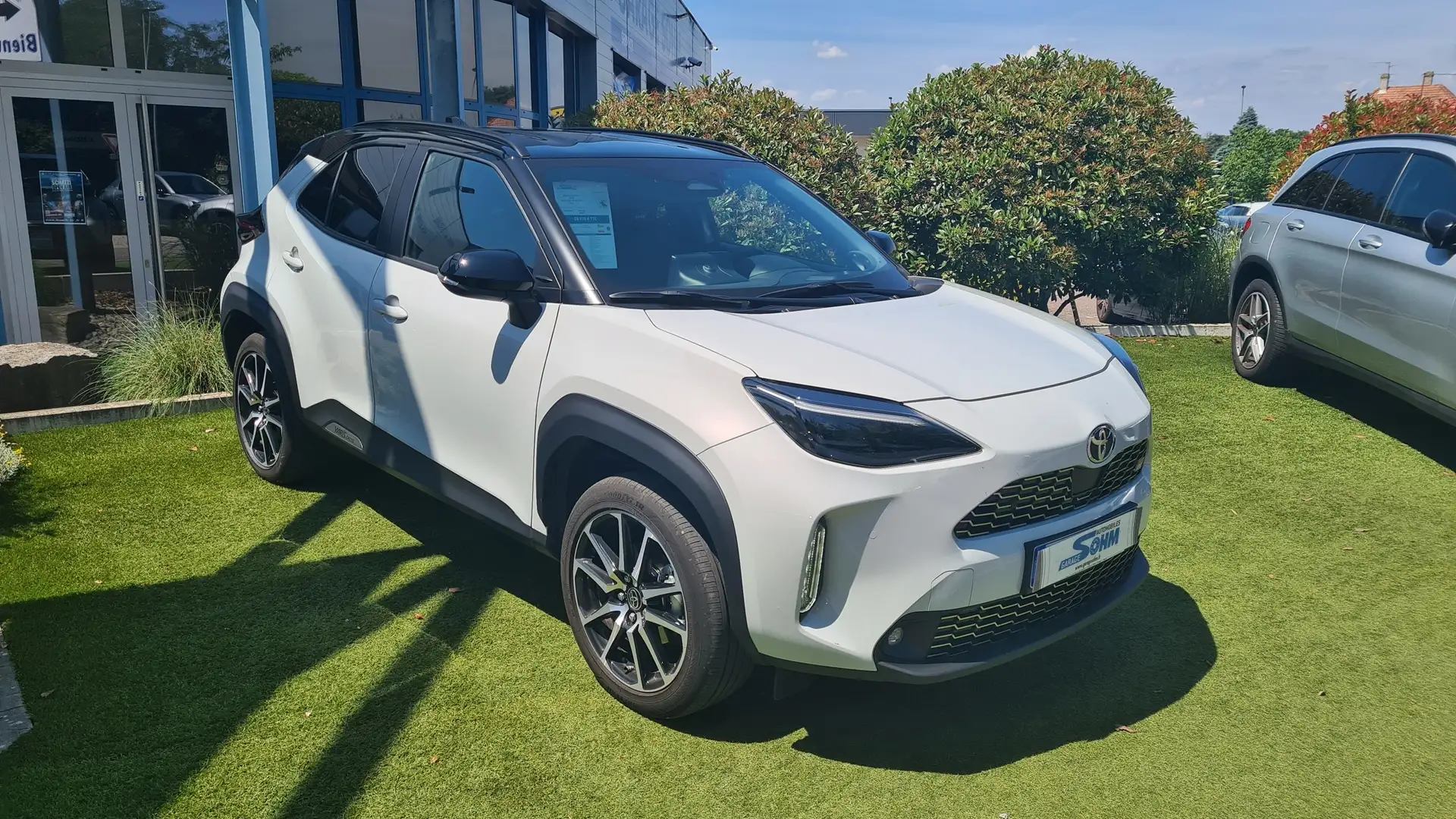 Toyota Yaris Cross 130H GR SPORT MC24 Gris - 1