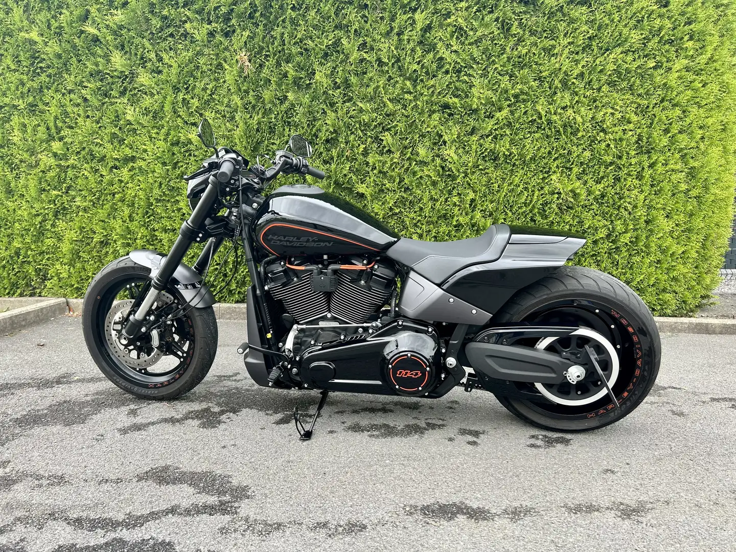 Harley-Davidson FXDR 114 Harley-Davidson FXDR 114 Чорний - 2