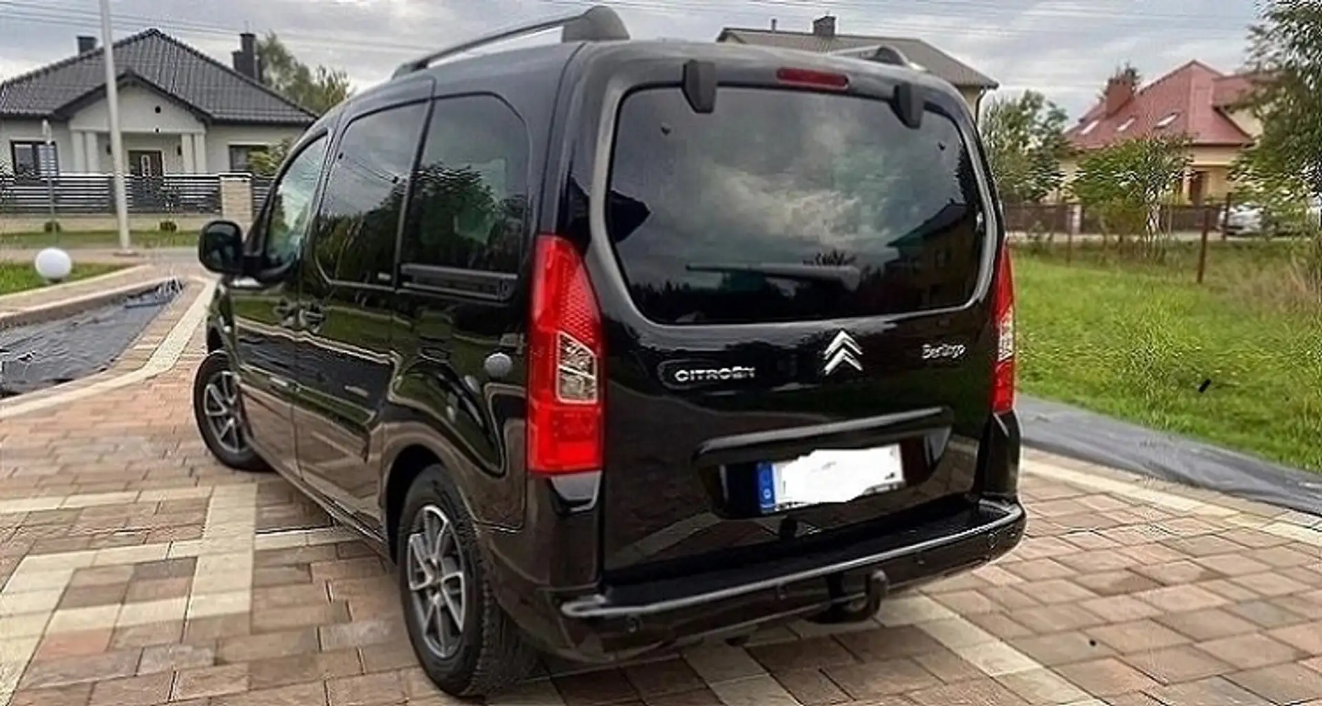 Citroen Berlingo VTi 120 Multispace Schwarz - 2