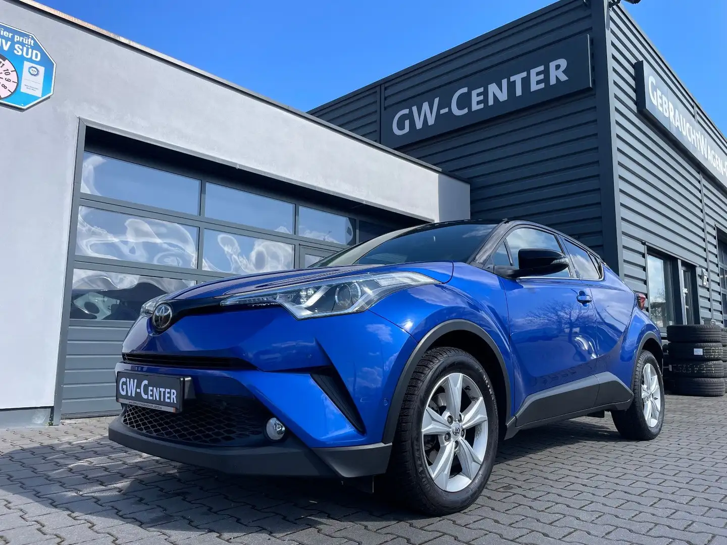 Toyota C-HR Style Selection-JBL - Naivagtion - LED-Blis Bleu - 1