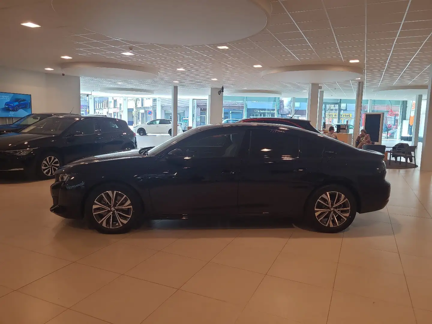Peugeot 508 Plug-In Hybrid Allure Pack e-EAT8 - 2