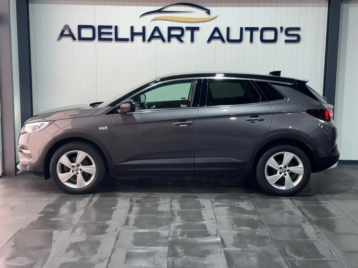 Opel Grandland X 1.2 Turbo Edition Automaat / Full map navigatie / Grijs - 2