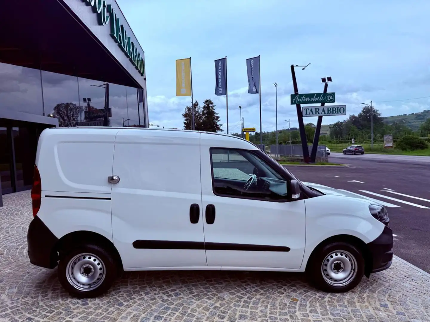 Fiat Doblo CARGO 1.6 M.JET - KM 79.000 - NAVI - CLIMA Bianco - 2