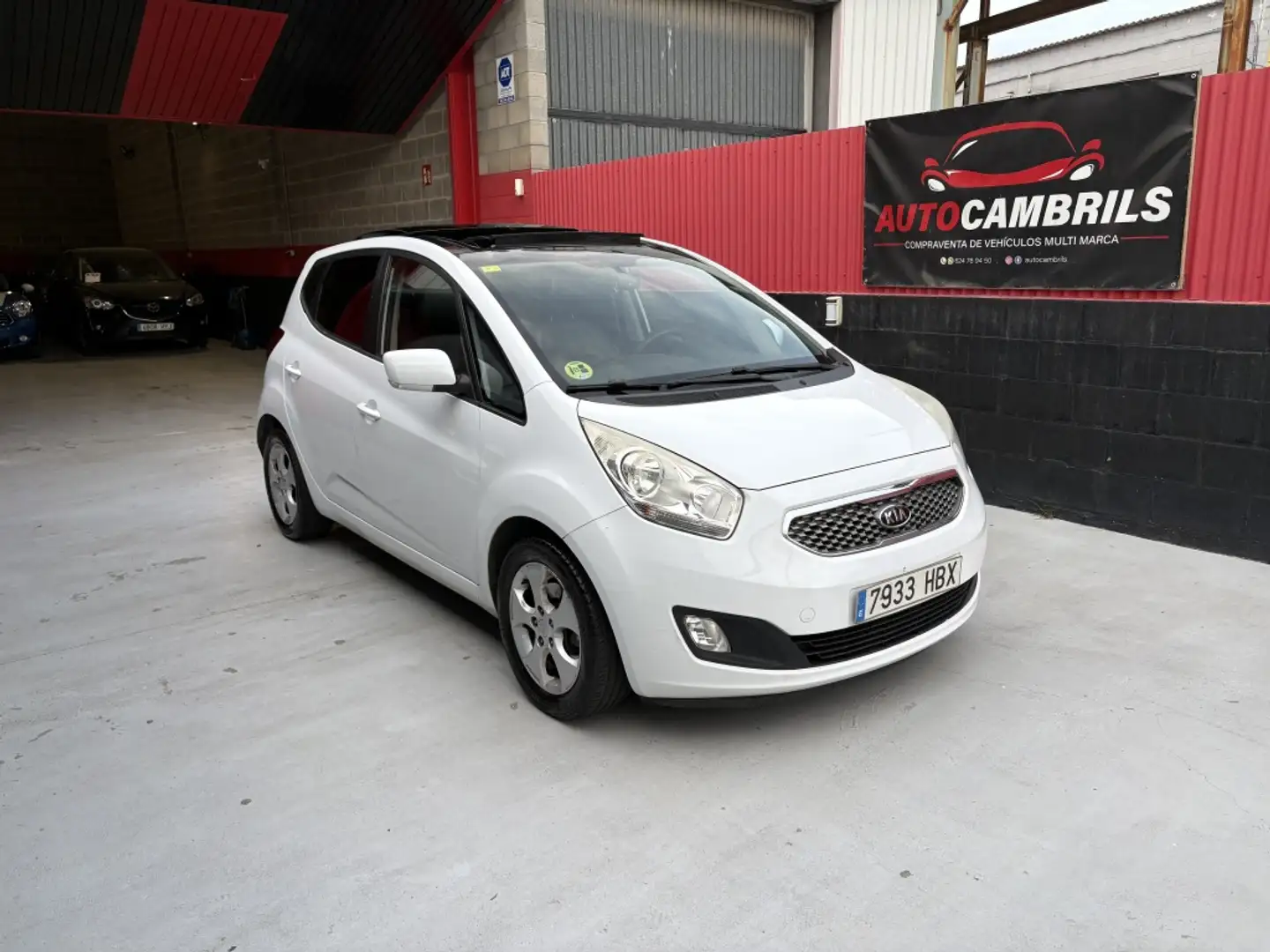 Kia Venga 1.6CRDi VGT Emotion 128 Blanco - 1