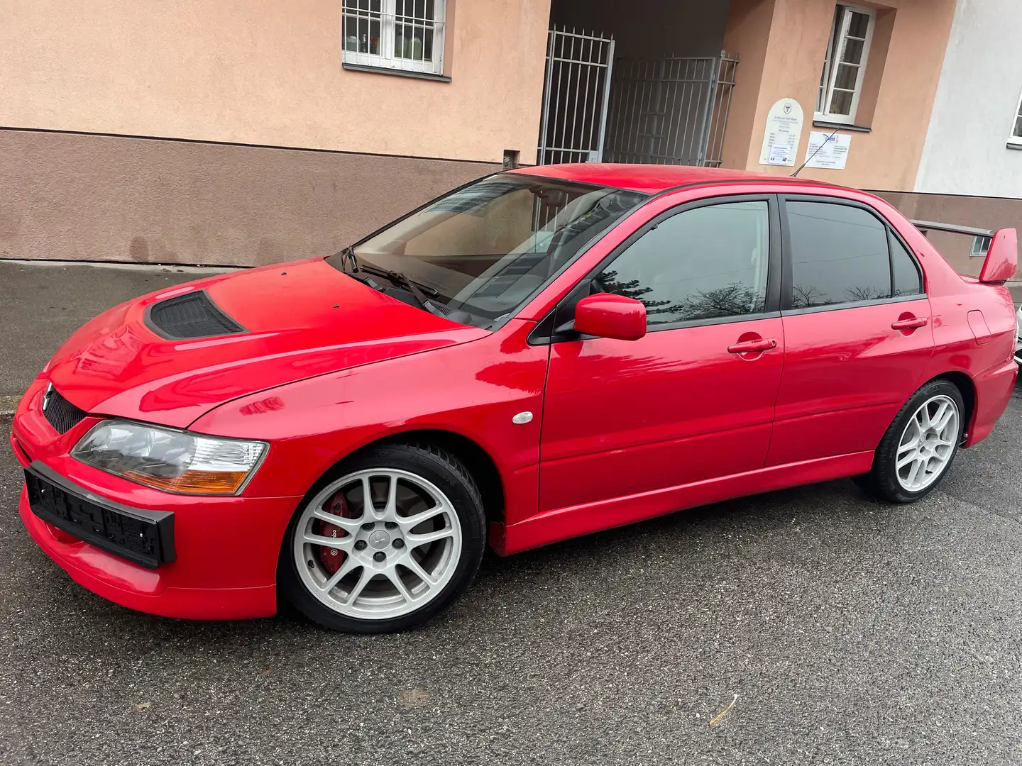 Mitsubishi Lancer Evo 9 Rot - 2