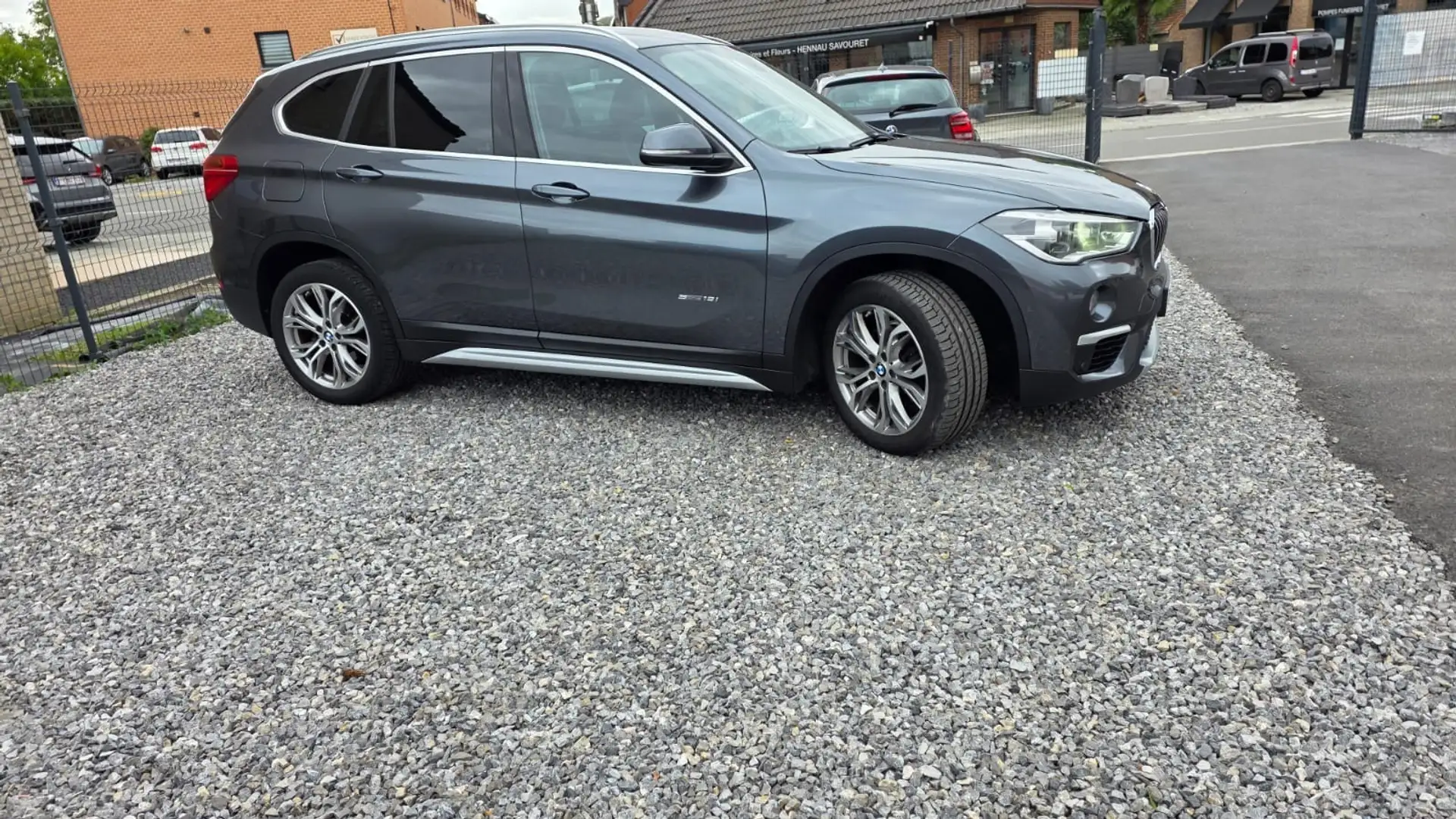 BMW X1 1.5iA sDrive18i x line,140 ch GPS ,Semi cuir,CT OK Gris - 2