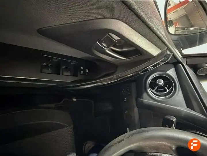 Toyota Auris 2018, foto 16