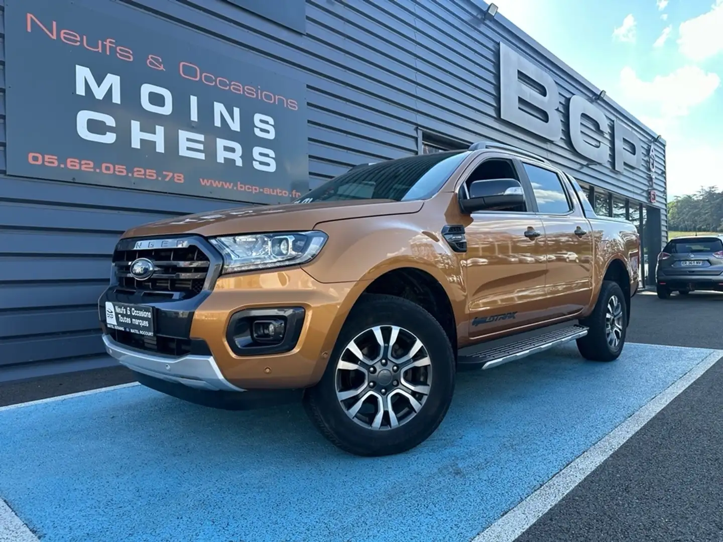 Ford Ranger 2.0 TDCI 213CH DOUBLE CABINE WILDTRAK BVA10 Naranja - 1