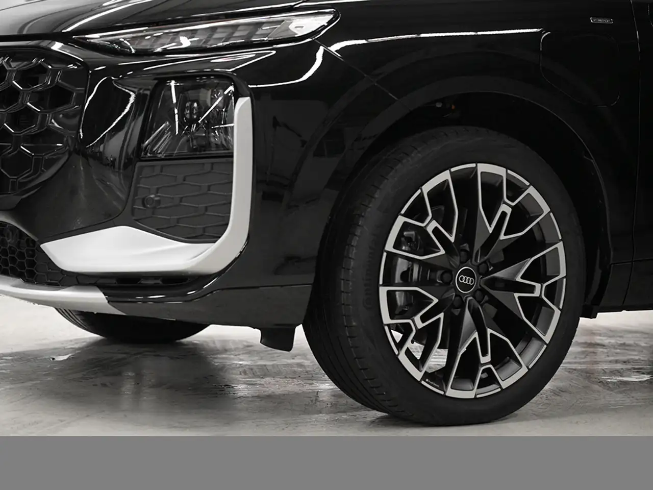 Audi Q3 SUV e-hybrid s tronic AHK TECH PAKET LED LM20 5