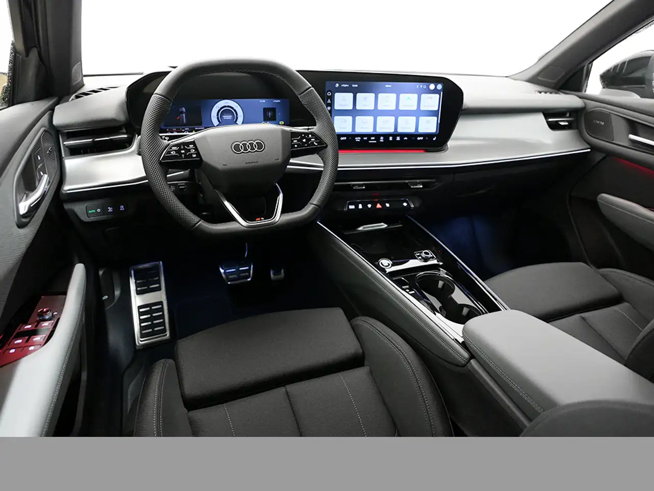 Audi Q3 SUV e-hybrid s tronic AHK TECH PAKET LED LM20 13