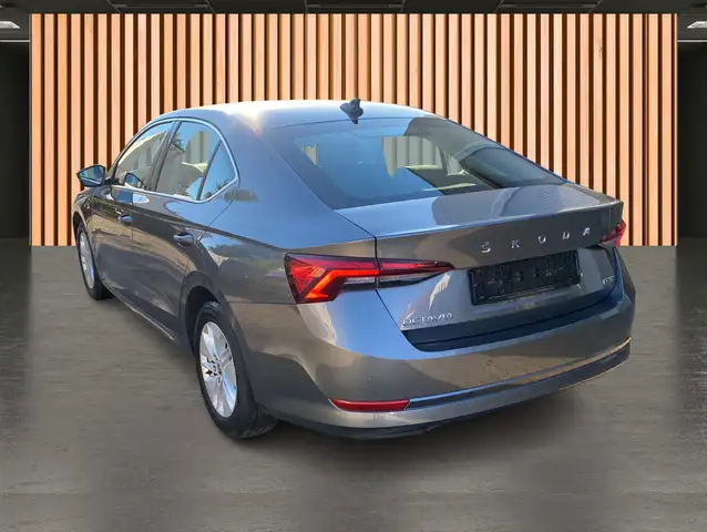 Skoda Octavia view 9
