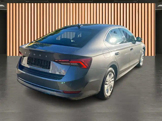 Skoda Octavia view 11