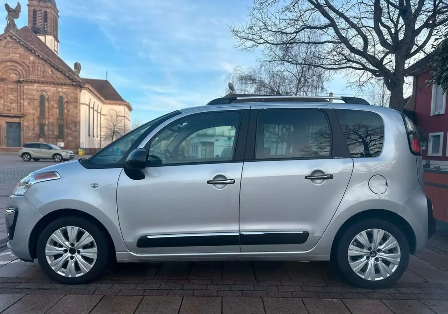 Citroen C3 Picasso 1.2l vti 1ere main 62 926 kms 2016 Gris - 2