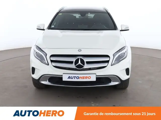 Mercedes-Benz Gla view 9