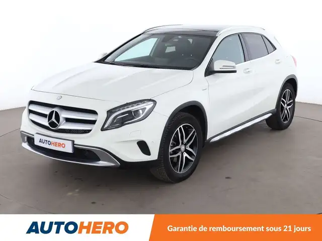 2017 Mercedes-Benz Gla in White for sale
