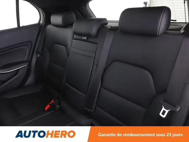Mercedes-Benz Gla view 14