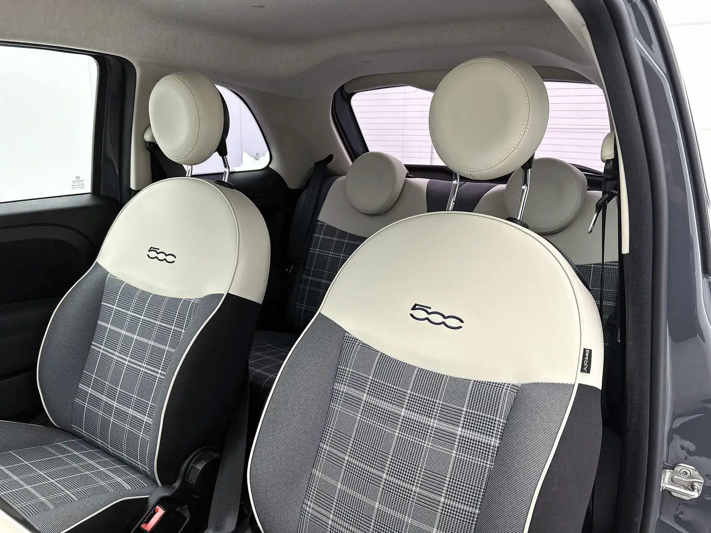 Fiat 500 1.0 Hybrid Lounge | Parkeersensoren | Navigatie | Grijs - 2