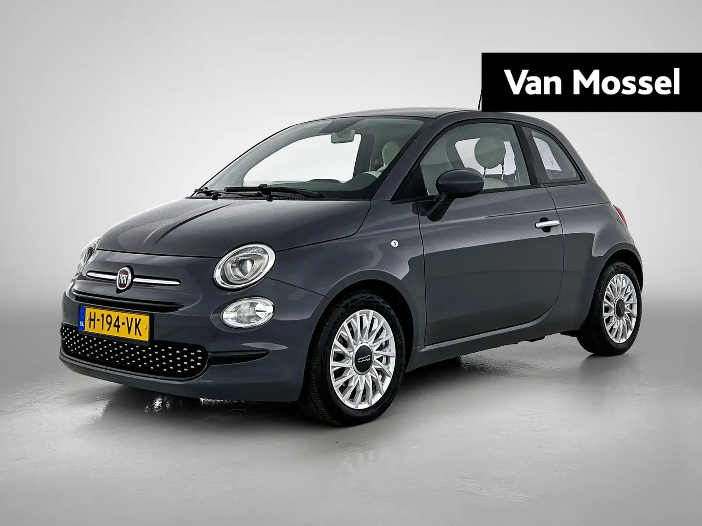 Fiat 500 1.0 Hybrid Lounge | Parkeersensoren | Navigatie | Grijs - 1