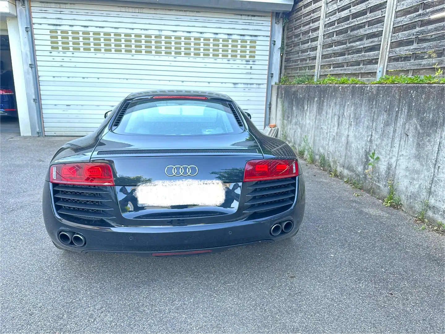 Audi R8 4.2 FSI quattro R tronic - 2
